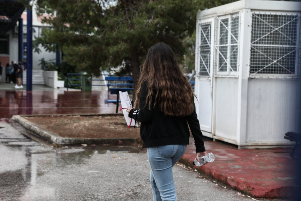 Πανελλήνιες: Πρεμιέρα σήμερα για τα ΕΠΑΛ με Νέα Ελληνικά