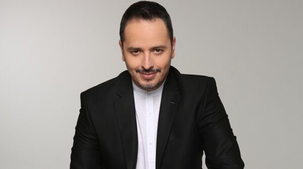 Αλέξανδρος Τσουβέλας: Με την παρέμβασή του δωρίστηκε απινιδωτής σε αθλητικό κέντρο