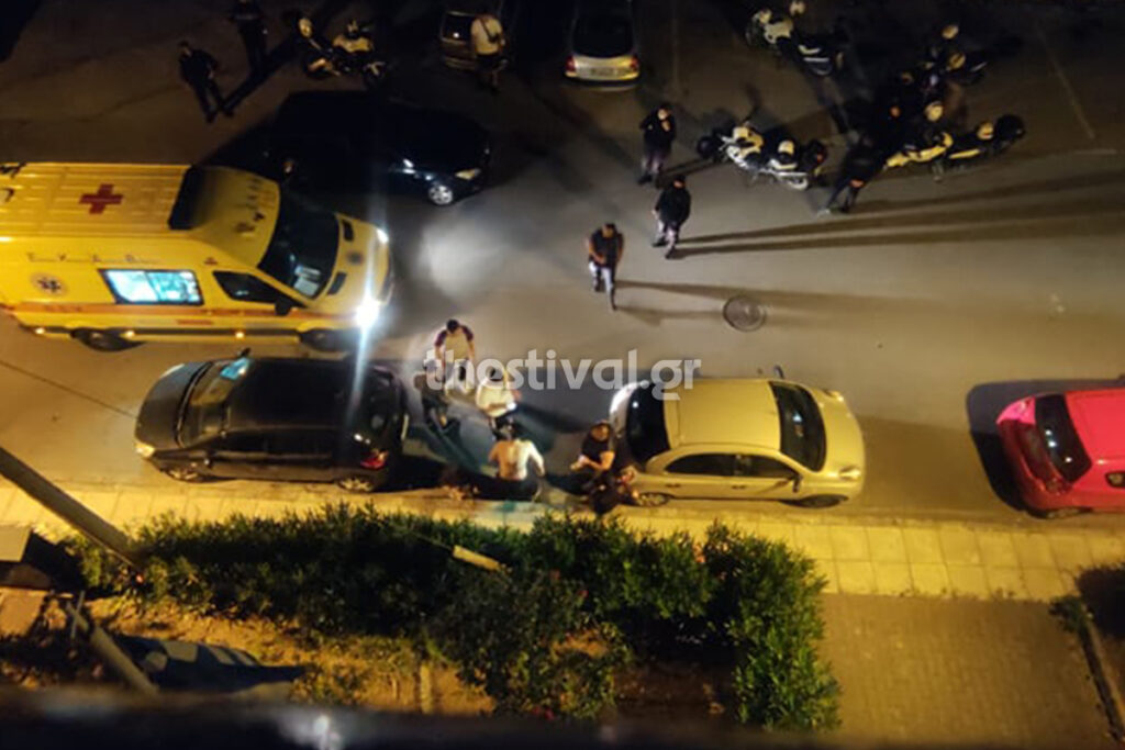 Αδιανόητο: Επιτέθηκαν σε 19χρονο και τον έκαψαν με πυρσό για οπαδικές διαφορές…
