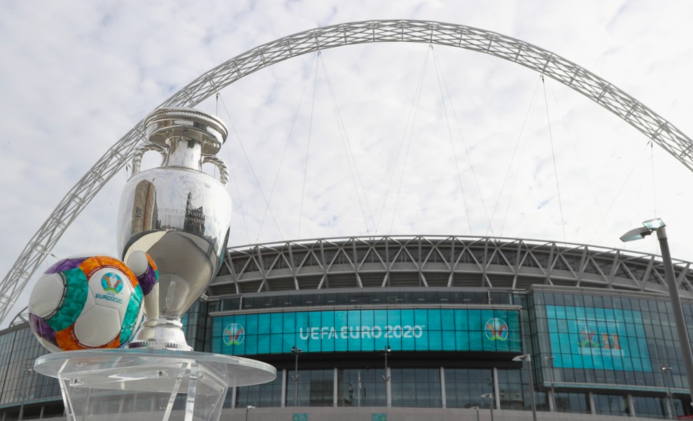 Τo μεγάλο βρετανικό ντέρμπι απόψε στο Wembley