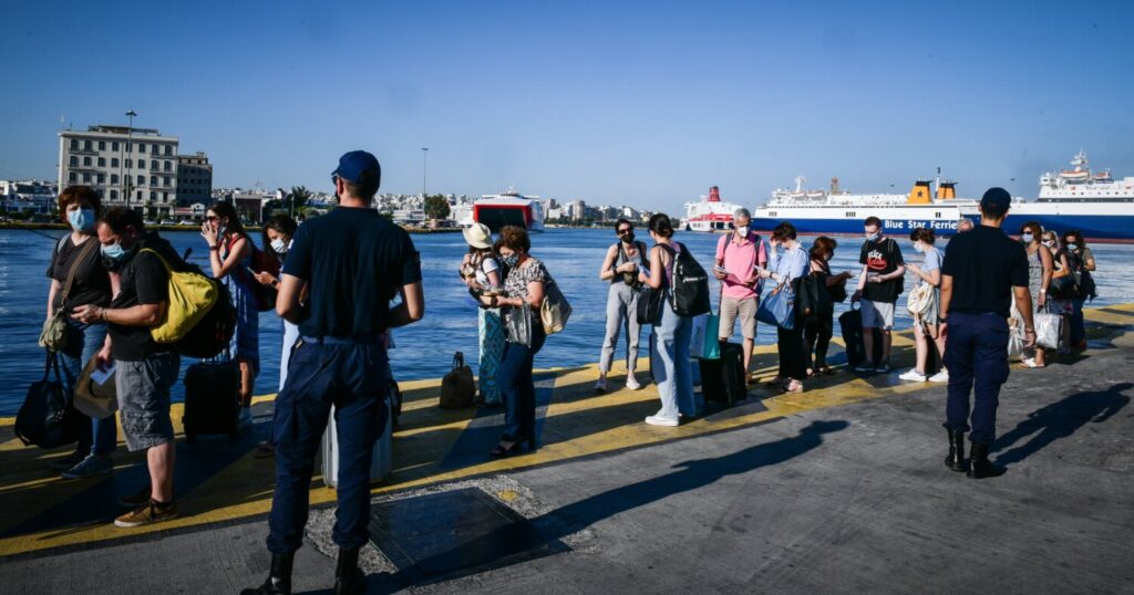 Προειδοποίηση Χαρδαλιά:  «Ένα βήμα πριν πάρουμε μέτρα σε Μύκονο, Ηράκλειο, Ρέθυμνο, Πάρο, Ίο και Σαντορίνη»