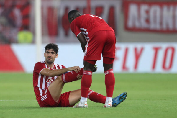 Χωρίς οχτώ παίκτες ο Ολυμπιακός κόντρα στη Νέφτσι