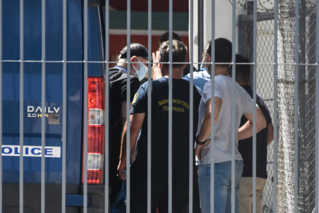 Πέτρος Φιλιππίδης: Μαζί με τον Λιγνάδη στις φυλακές Τρίπολης