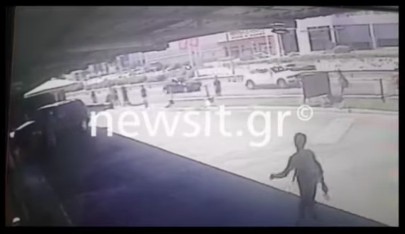 Αποκαλυπτικό βίντεο – Έτσι μαχαίρωσαν οι ανήλικοι τον 14χρονο στον Άλιμο