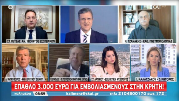 Πέτσας: «Ανοιχτό το ενδεχόμενο για test και green pass και για μετακινήσεις από νομό σε νομό»