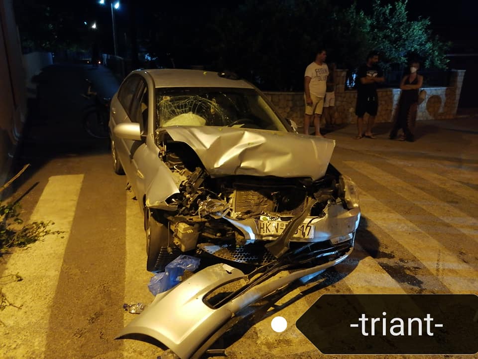 Tραγωδία στη Μεσσηνία: Αυτοκίνητο έπεσε σε καφετέρια και σκότωσε 53χρονο πελάτη