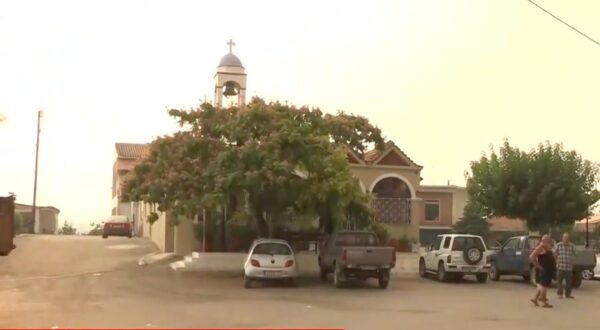 Συγκλονιστικό βίντεο: Χτύπησαν οι καμπάνες για εκκένωση στο χωριό Κεχριές της Β. Εύβοιας