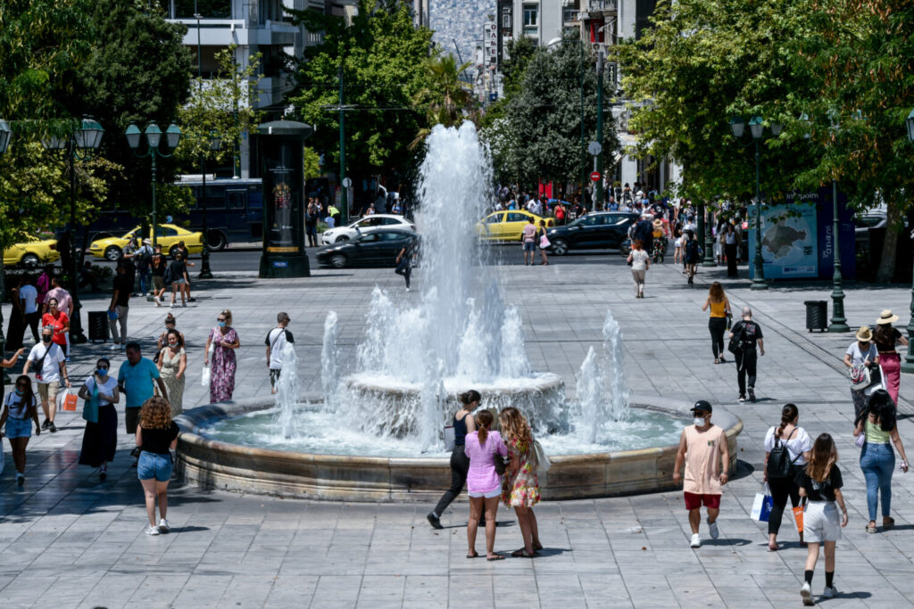 Καύσωνας – meteo: Απίστευτες θερμοκρασίες με  55°C στο κέντρο της Αθήνας και στην Ακρόπολη