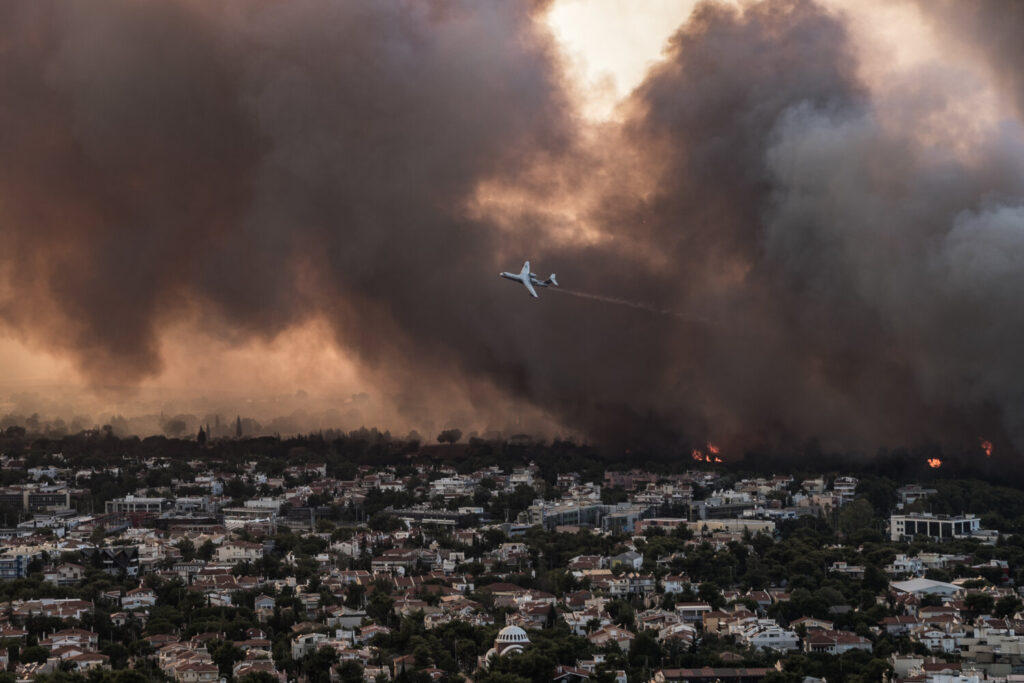 Σήμερα η πιο επικίνδυνη ημέρα για τις πυρκαγιές – Άνεμοι έως 8 μποφόρ