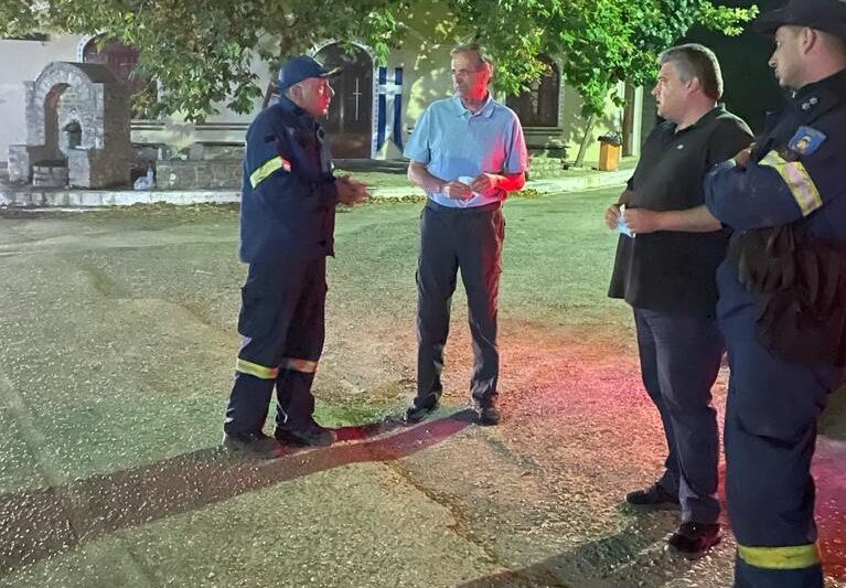 Στα μέτωπα της Μεσσηνίας μέρα και νύχτα ο Αντώνης Σαμαράς (βίντεο)