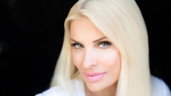 Η Ελένη Μενεγάκη επιστρέφει στο MEGA – Καθημερινά στις 13:50 [βίντεο]