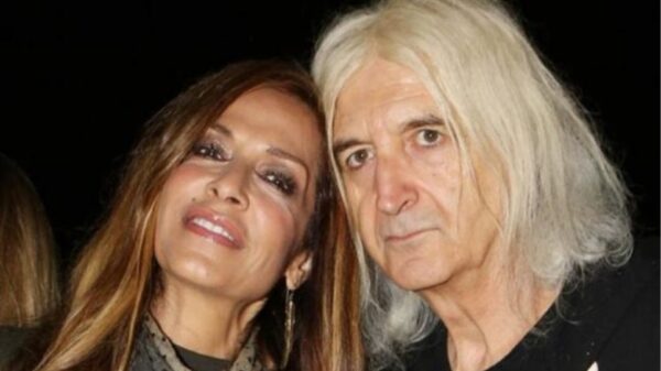 Άννα Βίσση: Σπάνια ανάρτηση με τον Νίκο Καρβέλα και τον 9χρονο Κερασίδη να κάνουν πρόβα(video)