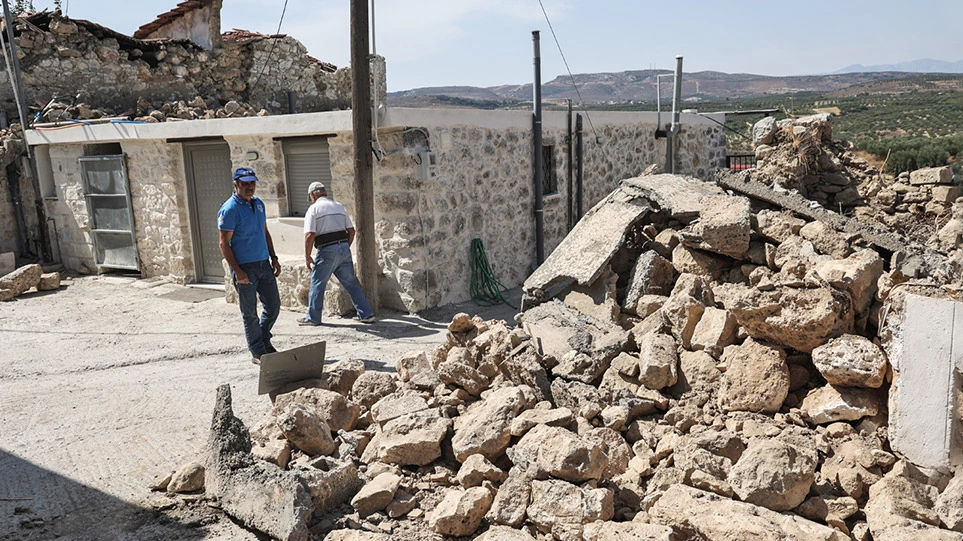 Σεισμός στο Ηράκλειο: «Βούλιαξε» το Αρκαλοχώρι – Τα στοιχεία για την εδαφική παραμόρφωση