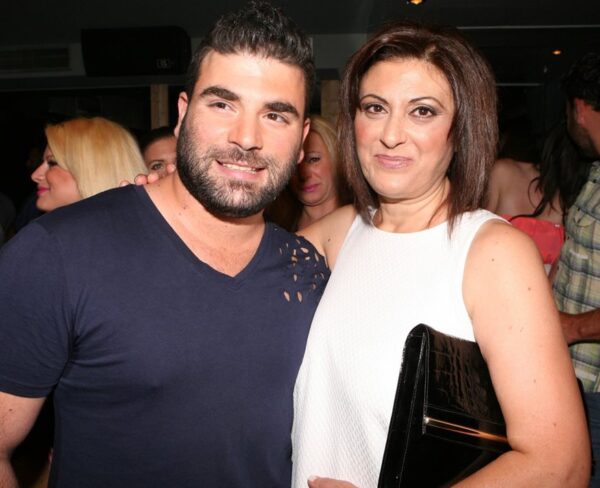 Ραγίζει καρδιές η ανάρτηση της Αθηνάς Παντελίδου για τον Κωνσταντίνο και τον Παντελή