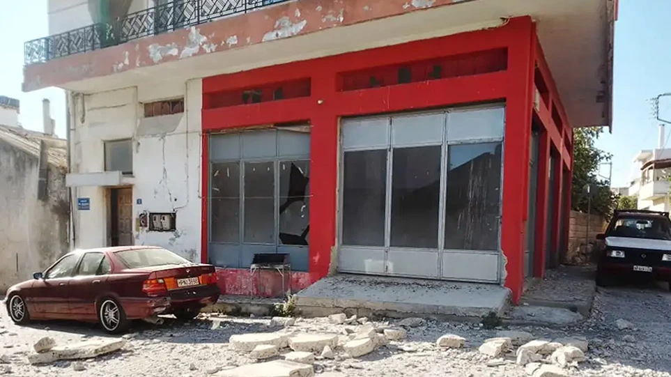 Σεισμός 5,8 Ρίχτερ στο Ηράκλειο: Ένας νεκρός στο Αρκαλοχώρι, 9 τραυματίες – Ζημιές σε σπίτια και εκκλησίες