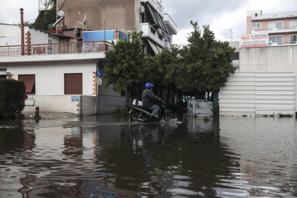 Λέκκας: Ζούμε νέα κανονικότητα με ακραία καιρικά φαινόμενα και νεκρούς