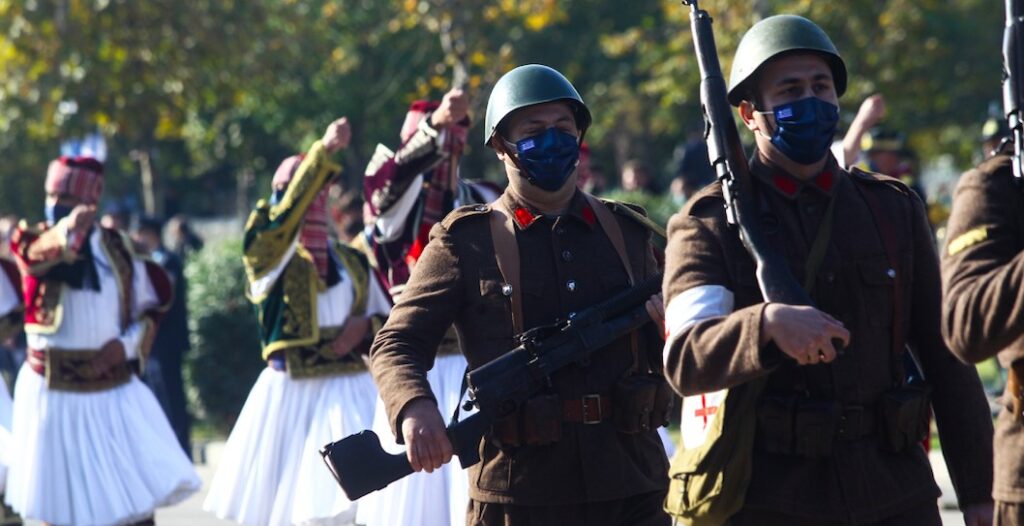 Εντυπωσιακή η στρατιωτική παρέλαση στη Θεσσαλονίκη [βίντεο]