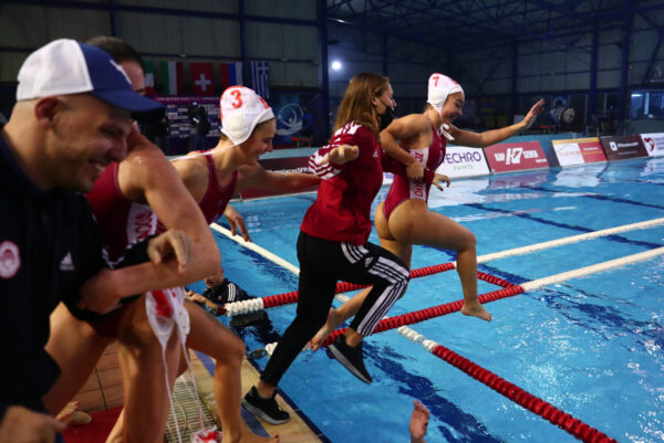 Ιστορική νίκη από την ομάδα πόλο γυναικών του Ολυμπιακού! [βίντεο]