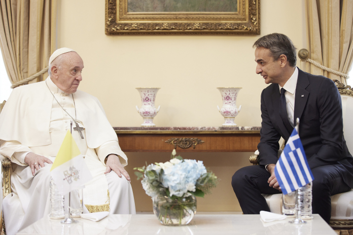 Μητσοτάκης σε Πάπα: «Η κατάσταση στη Λέσβο έχει αλλάξει ριζικά»