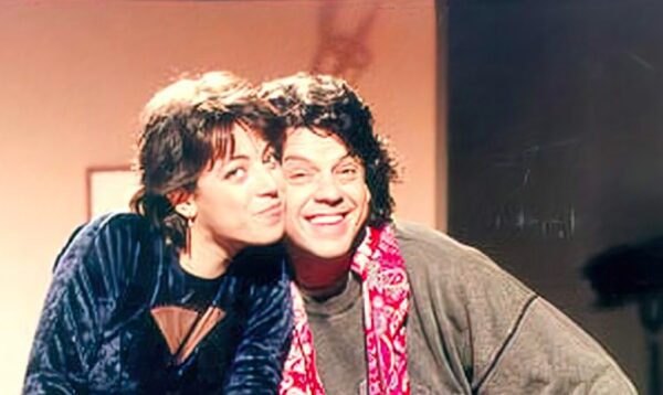 Ρεβεγιόν Χριστουγέννων με τους «Απαράδεκτους»