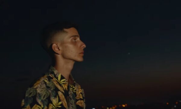 Ανδρέας Σμιθ – «Να τα λέμε πιο συχνά»: Μετά το «The Voice» κυκλοφορεί το νέο του τραγούδι