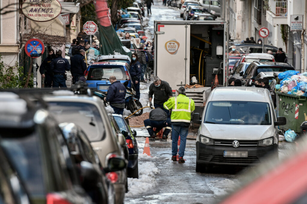 Συναγερμός: Διαρροή αερίου σε αγωγό στο Παγκράτι – Εκκενώνονται πολυκατοικίες