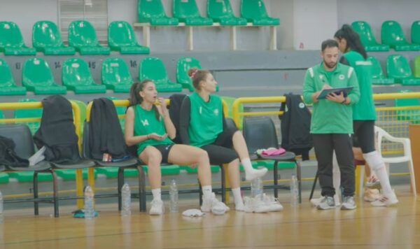 Η γυναικεία ομάδα του βόλεϊ του Παναθηναϊκού στον ΟΠΑΠ: «Μεγάλο μας όνειρο ο τελικός του Challenge Cup»