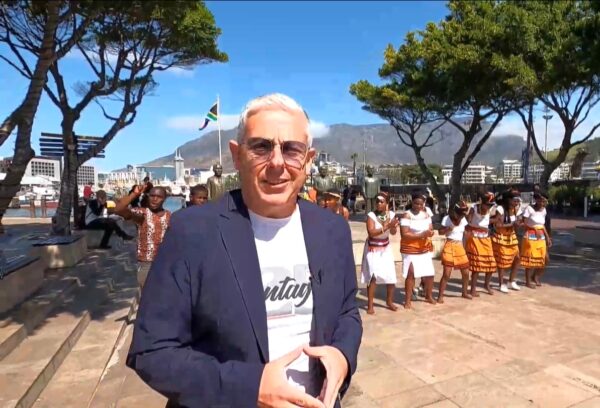 Οι «ΕΙΚΟΝΕΣ» ταξιδεύουν στο Κέιπ Τάουν