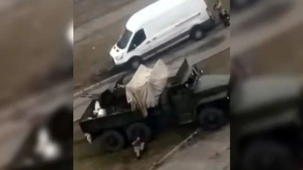 Πόλεμος Ουκρανία: Ρώσοι σαμποτέρ εκτελούνται στο Κίεβο από Ουκρανούς  στρατιώτες (video)