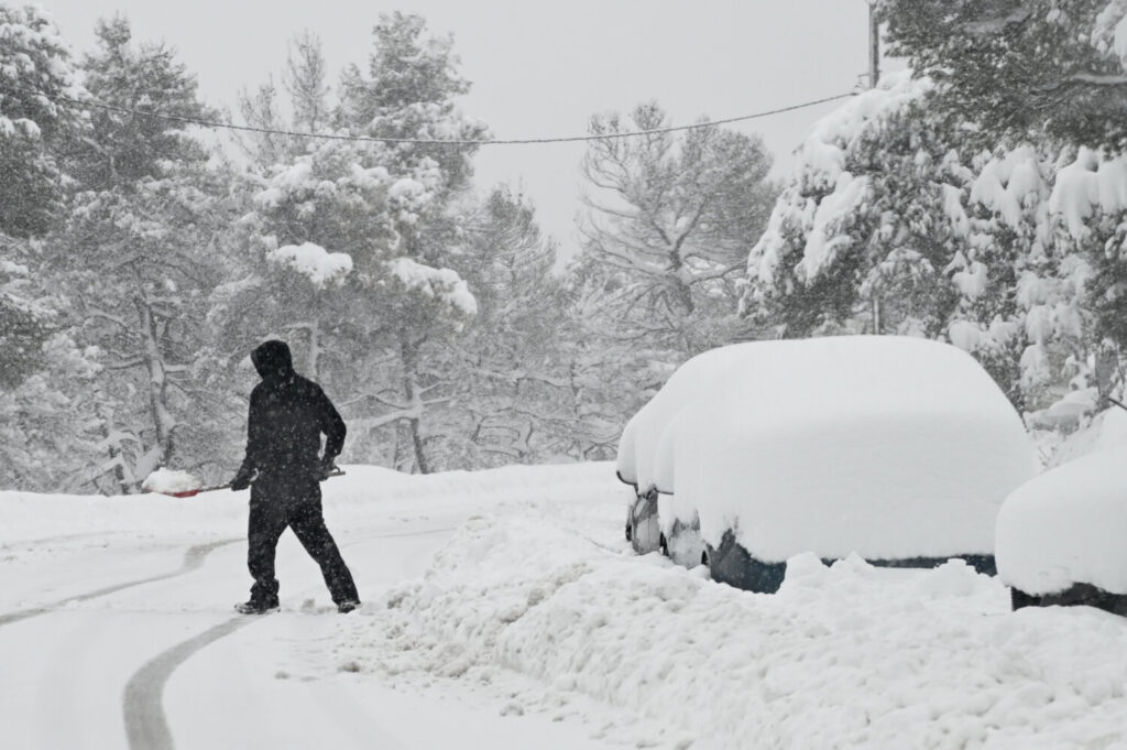Κακοκαιρία «Μπάρμπαρα»: «Εντυπωσιακά θα μπεί ο χιονιάς στην Αττική», λέει ο Καλλιάνος