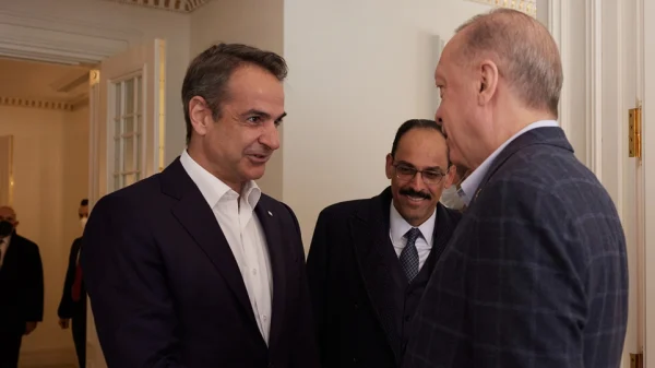 Τηλεφωνική επικοινωνία Μητσοτάκη με Ερντογάν για τον φονικό σεισμό στην Τουρκία