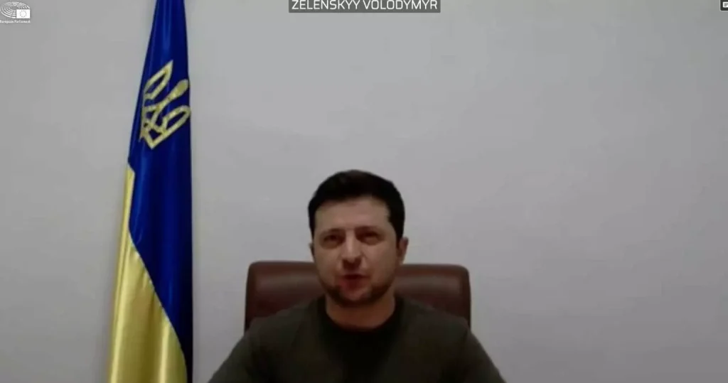 Ουκρανία: Συγκλονιστικό μήνυμα Ζελένσκι – Τον χειροκρότησε όλο το Ευρωκοινοβούλιο