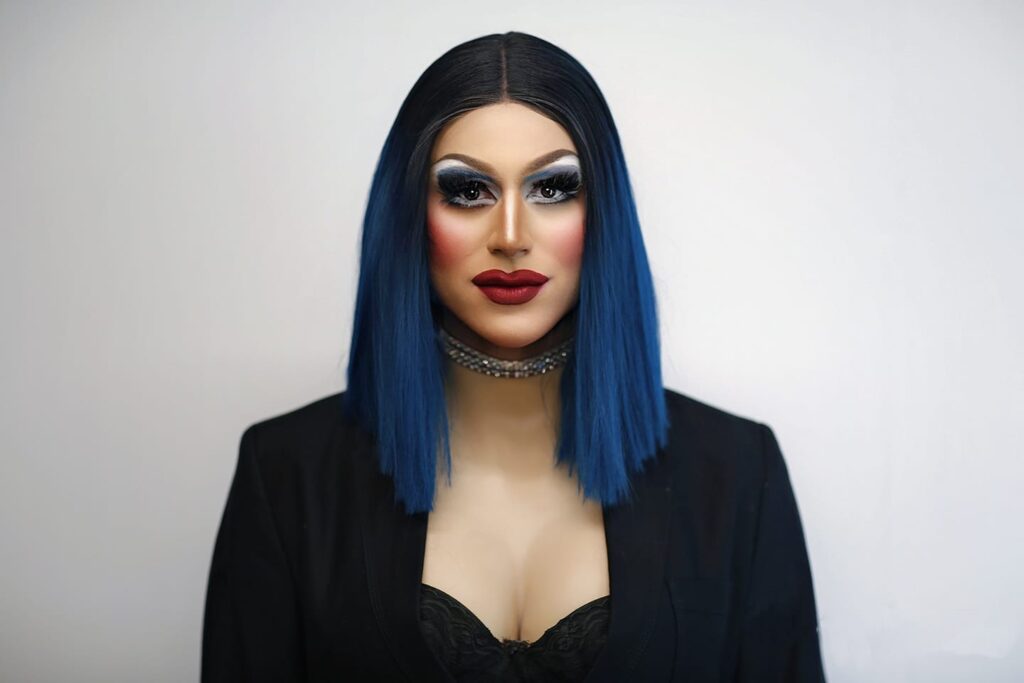 Άννα Βίσση: Αρνήθηκαν σε drag queen την είσοδο στο μαγαζί που εμφανίζεται – Να απολυθεί αυτός που το έκανε