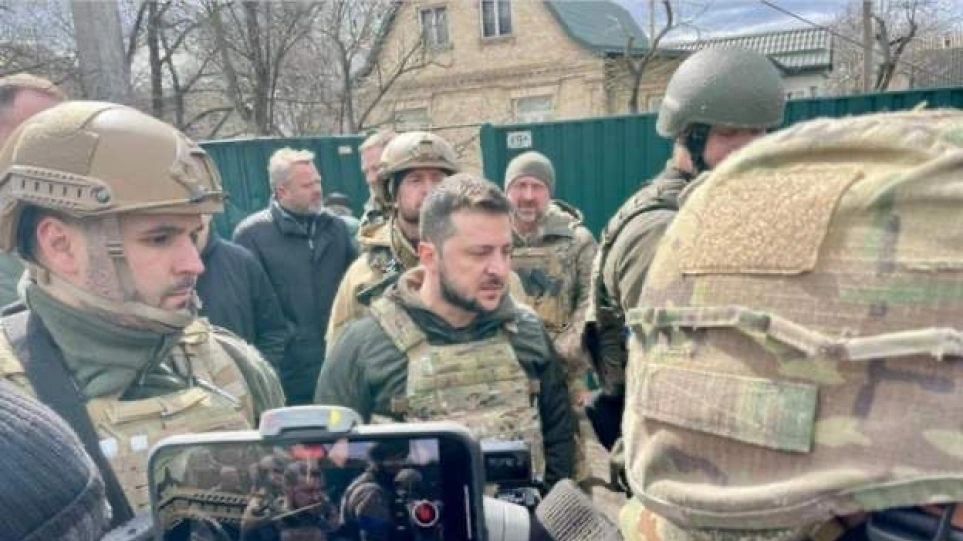 Στη μαρτυρική Μπούκα ο Ζελένσκι – Μαζικές δολοφονίες αμάχων καταγγέλλουν οι Ουκρανοί – Σοκαριστικές μαρτυρίες