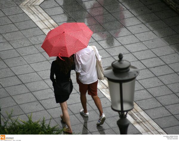 Καιρός: «Καμπανάκι» μετωρολόγων για  πτώση θερμοκρασίας , βροχές και χιόνια στα ορεινά (βίντεο)