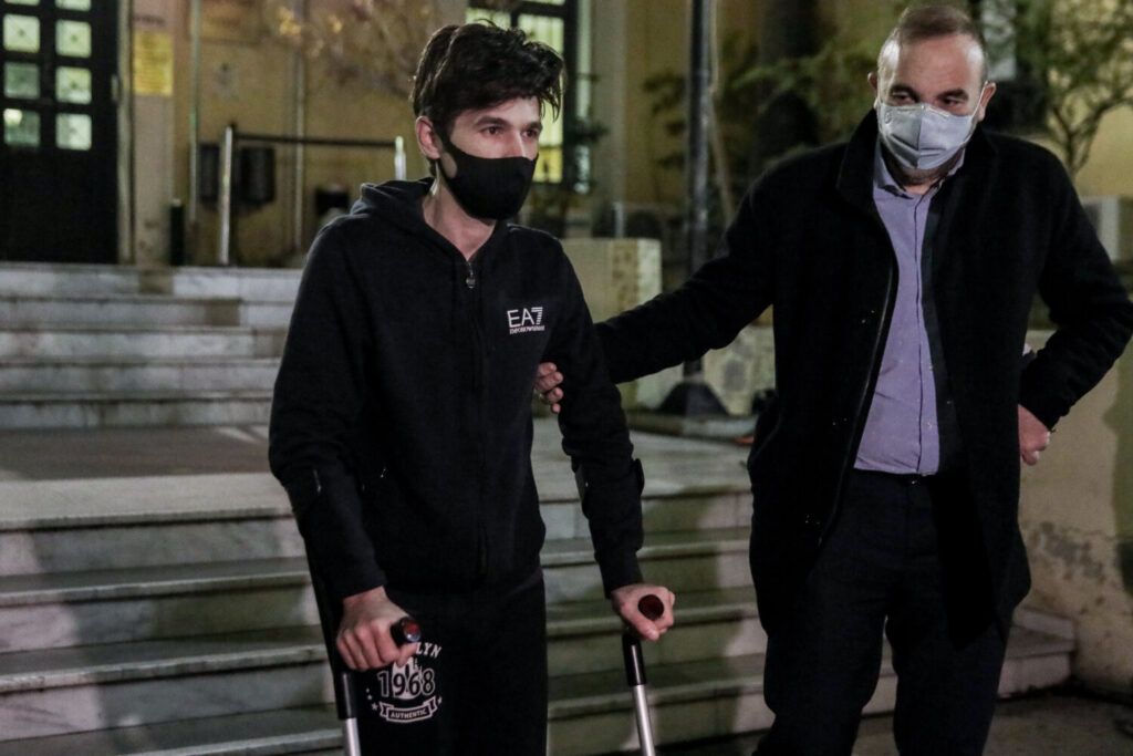 Αθωώθηκε ο Μένιος Φουρθιώτης για την κλοπή από το χρηματοκιβώτιο της Τζούλιας Αλεξανδράτου