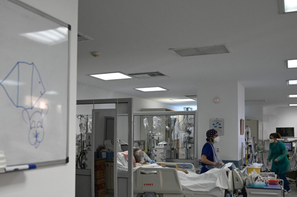 Νοσοκομεία: Με βραχιολάκια ταυτοποίησης ασθενών  οι εισαγωγές – Νέα εγκύκλιος από τη Μίνα Γκάγκα