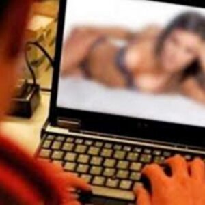 Τον χώρισε και την απειλούσε ότι θα διαρρεύσει βίντεο από προσωπικές τους στιγμές – Συνελήφθη 19χρονος για revenge porn σε βάρος ανήλικης