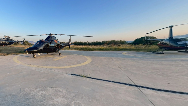 Φρικιαστικό δυστύχημα με ελικόπτερο στα Σπάτα – Νεκρός 21χρονος Bρετανός