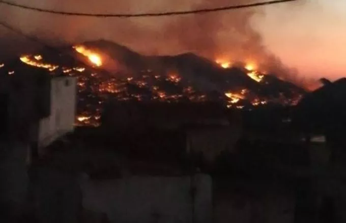Ολονύχτια μάχη με τις φλόγες στο Ρέθυμνο – Αγωνία για τους κατοίκους (video)