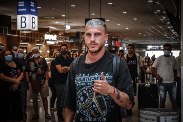 Ολυμπιακός: Στην Αθήνα ο Μπιέλ, ολοκληρώνεται η μεταγραφή του