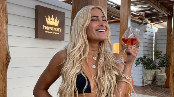 Ιωάννα Τούνη: Η αποκάλυψη για το φύλο του μωρού θα γίνει στα γενέθλια της! (video)