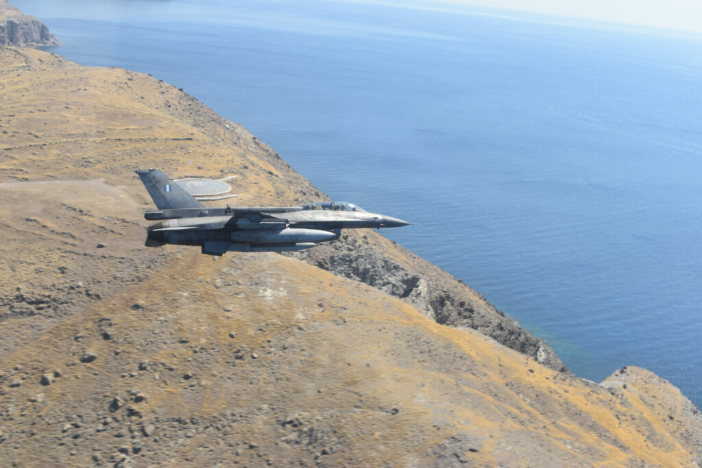 «Γκρίνια» της Τουρκίας σε ΗΠΑ: «Παρέμβαση εναντίον μας η παράδοση σύγχρονων F-16 στην Ελλάδα» (video)