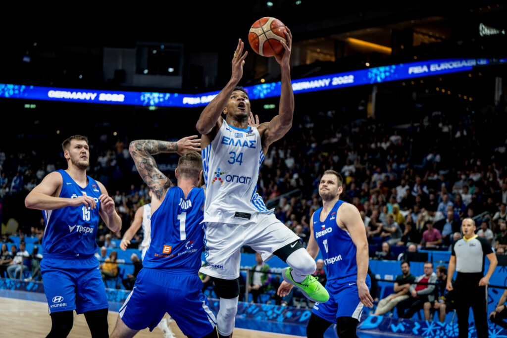 Eurobasket 2022 – Μεγάλη νίκη της Ελλάδας επί της Τσεχίας  94-88 με ανεπανάληπτο Γιάννη Αντετοκούνμπο