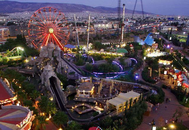 Allou Fun Park:  Σε σοβαρή κατάσταση  οι δύο  από τους τέσσερις τραυματίες  σε ατύχημα – Δεν εκτροχιάστηκε το τρενάκι λέει η εταιρία