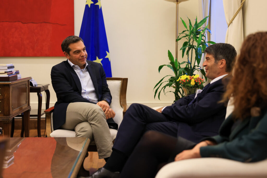 Αλέξης Τσίπρας: Το μήνυμα στον Γάλλο πρέσβη για την ελληνογαλλική συμφωνία
