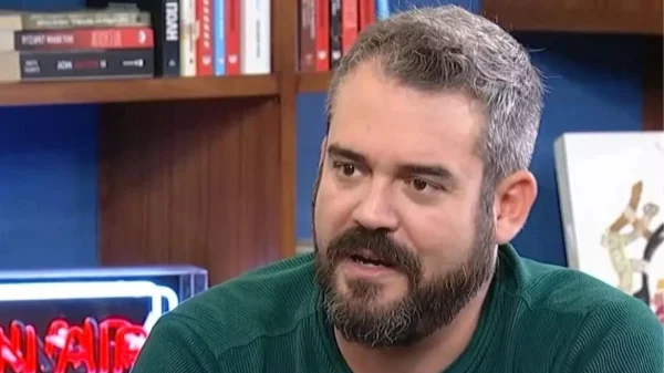 Πυγμαλίων Δαδακαρίδης: «Γιατί πρέπει να βλέπω τη μούρη του συνέχεια;»