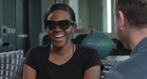 ΗΠΑ: Γυαλιά που μετατρέπουν σε ήχο τις λέξεις