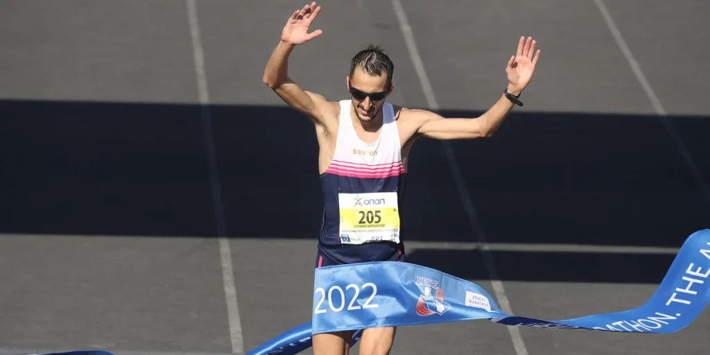 39ος  Αυθεντικός Μαραθώνιος 2022: Ο Χαράλαμπος Πιτσώλης κέρδισε στον …  πόντο τον Κωνσταντίνο Γκελαούζο