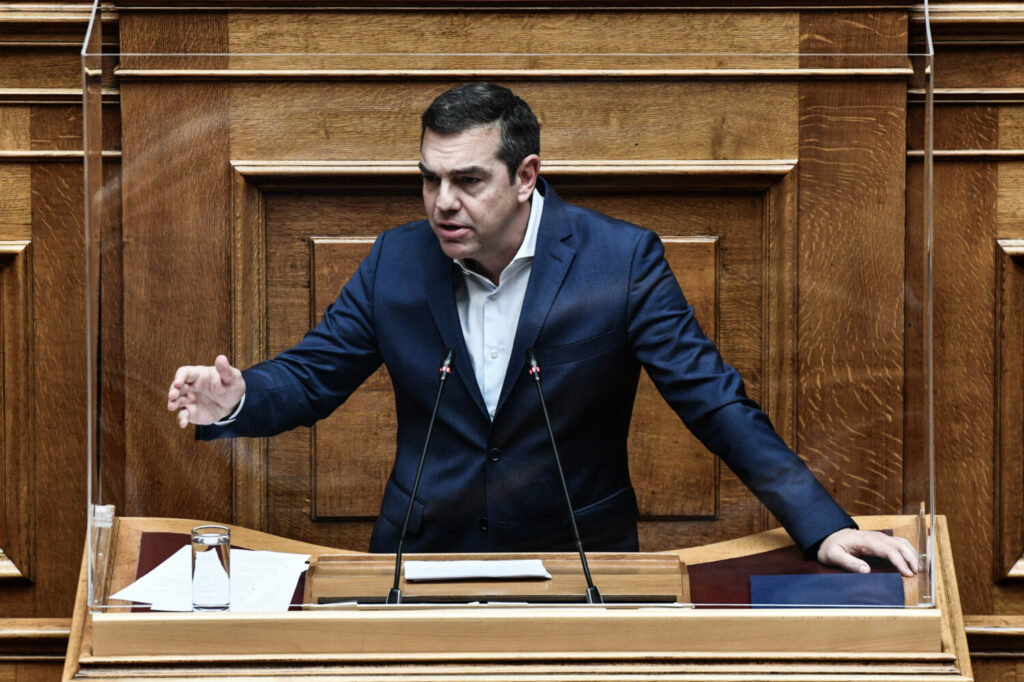 Αλέξης Τσίπρας: Δεσμευθείτε για παραίτηση αν αποδειχθεί ότι η ΕΥΠ παρακολουθούσε υπουργούς, στρατιωτικούς